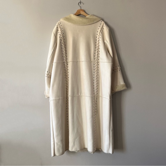 Vintage Dennis Basso long faux shearling coat in ivory cream • Size 3X - Picture 2 of 14